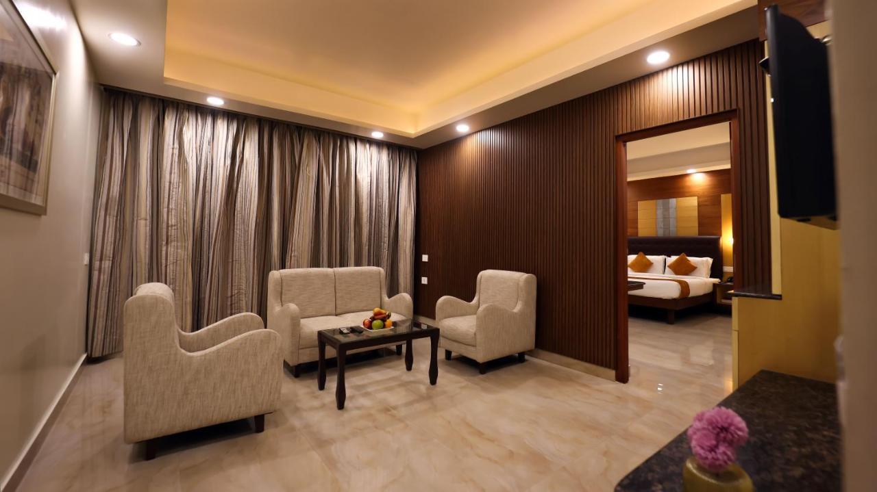 Anukulas Residency - Vellore Luaran gambar